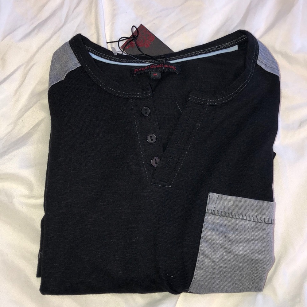 NWT simple black shirt - Picture 8 of 8